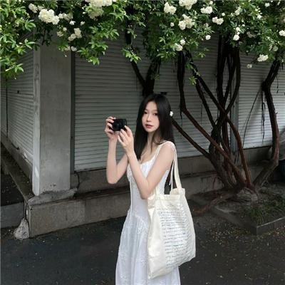 通向夏天的大门海报